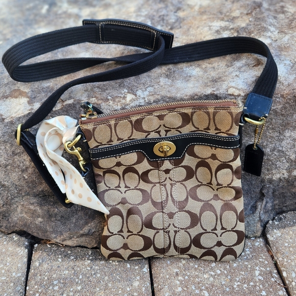 Coach Handbags - Coach Signature C Penelope Crossbody Purse Bag